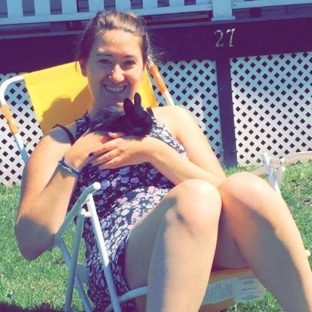 Meet your Posher, Cassie